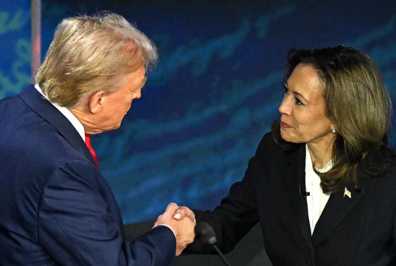 Memecoins reaccionan al debate presidencial de Trump y Harris