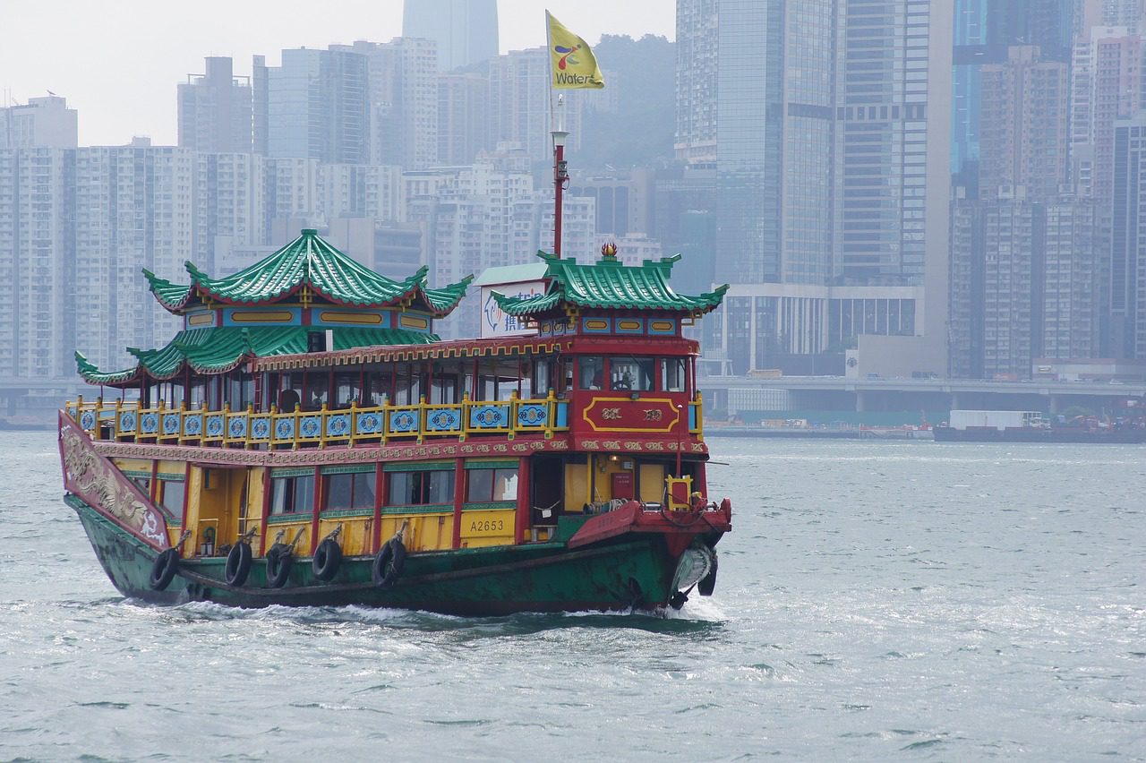 Bolsa de Hong Kong incluirá índices de precios para bitcoin y ethereum