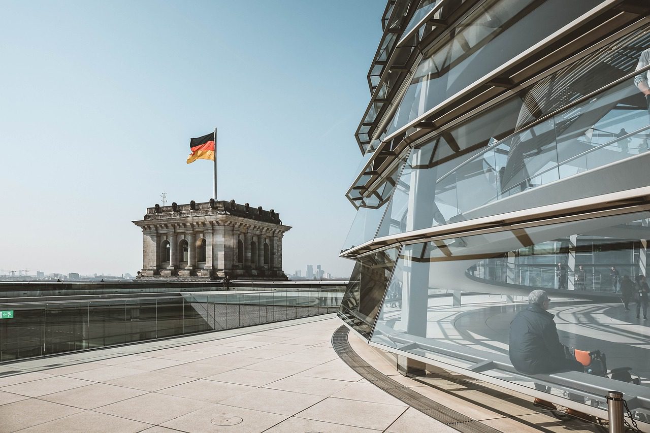 Alemania cierra Ethena por irregularidades con su stablecoin USDe