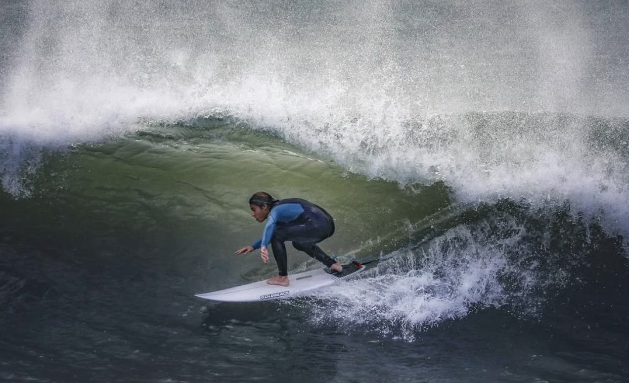 Surf y rabas: las criptocelebrities aterrizan en Cantabria