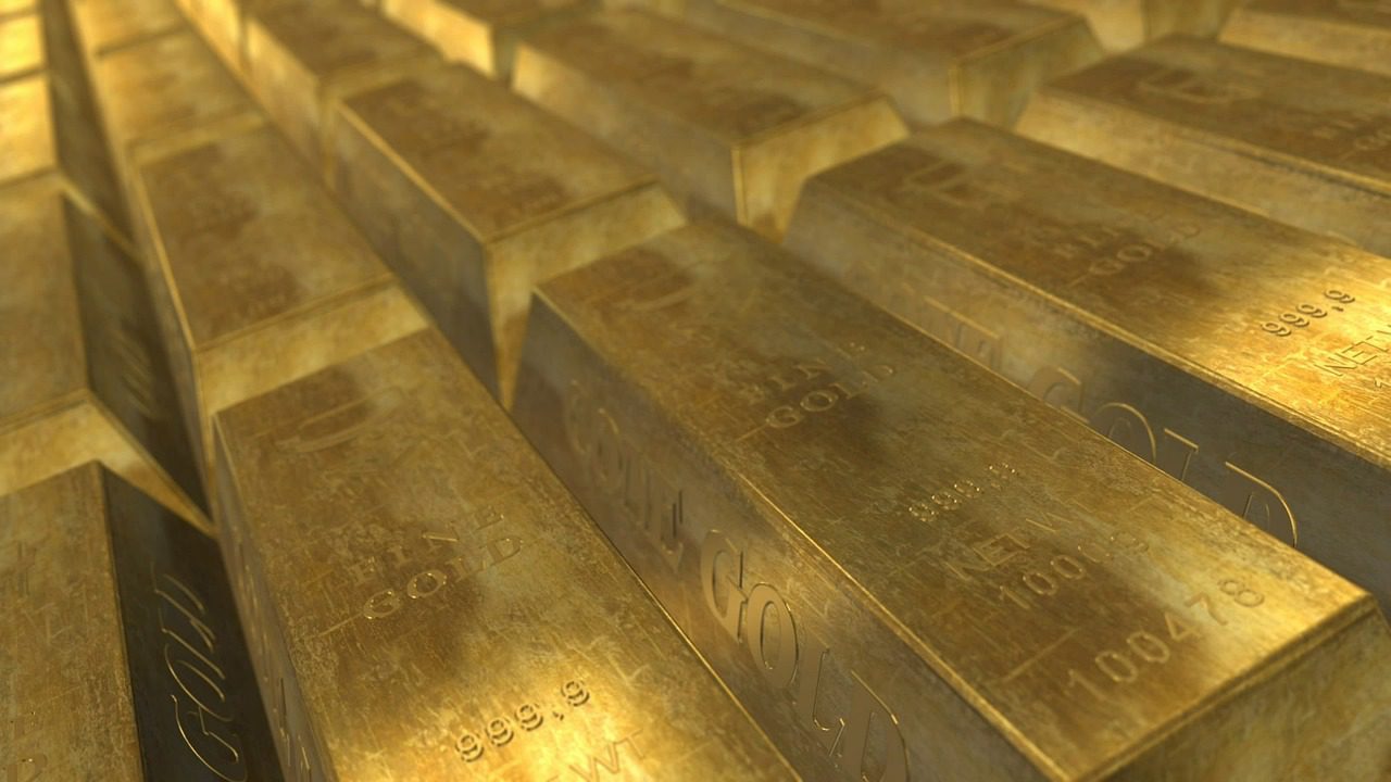 El 76% de los bancos centrales prevé más oro en reservas y el 73% menos dólar