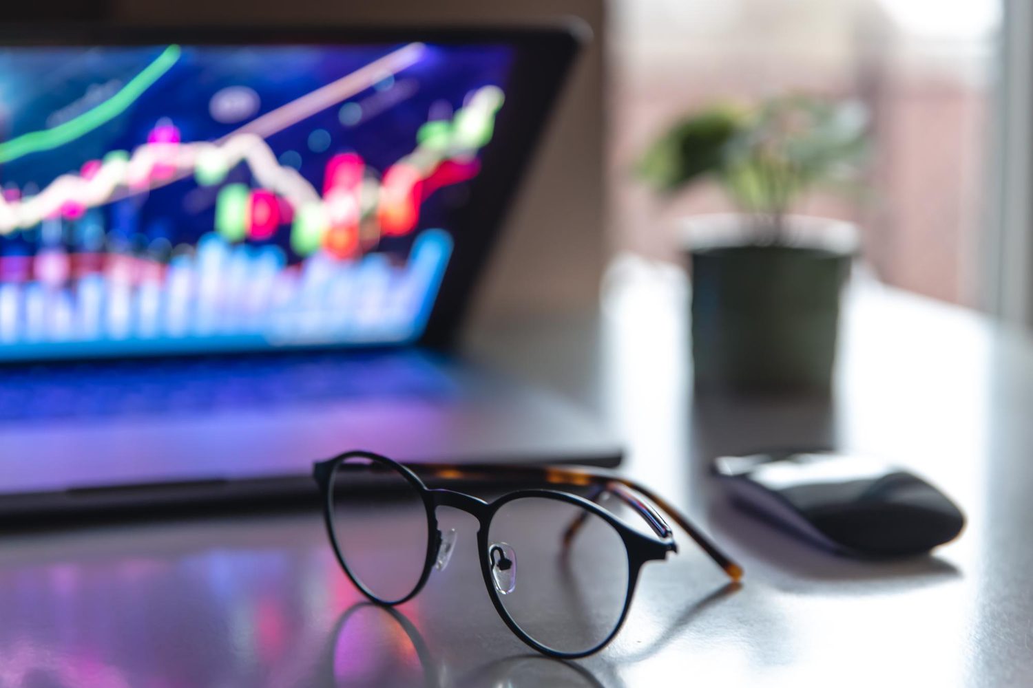 Los ETFs cripto marcan récord histórico, con Bitcoin, Ethereum y Solana liderando la adopción institucional