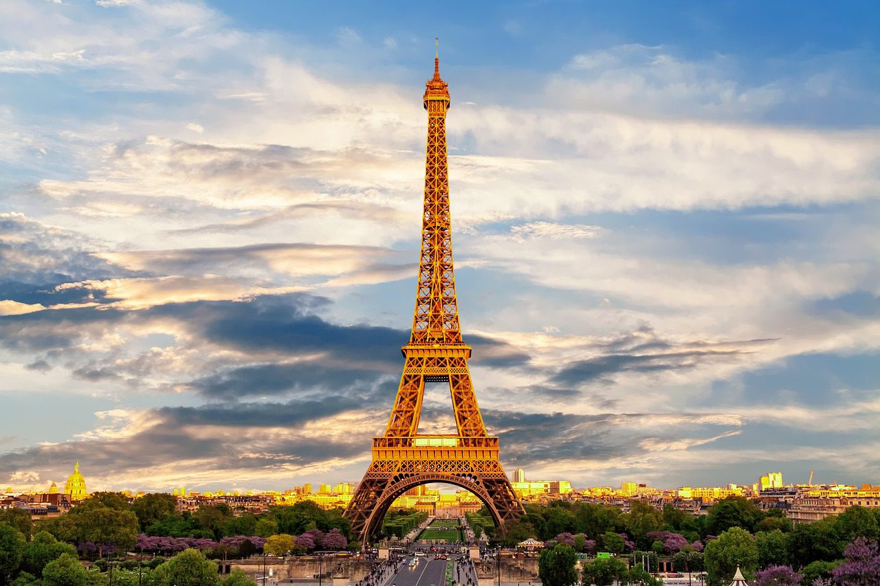 Francia propone gravar la mera posesión de cripto con el 1% a grandes holders