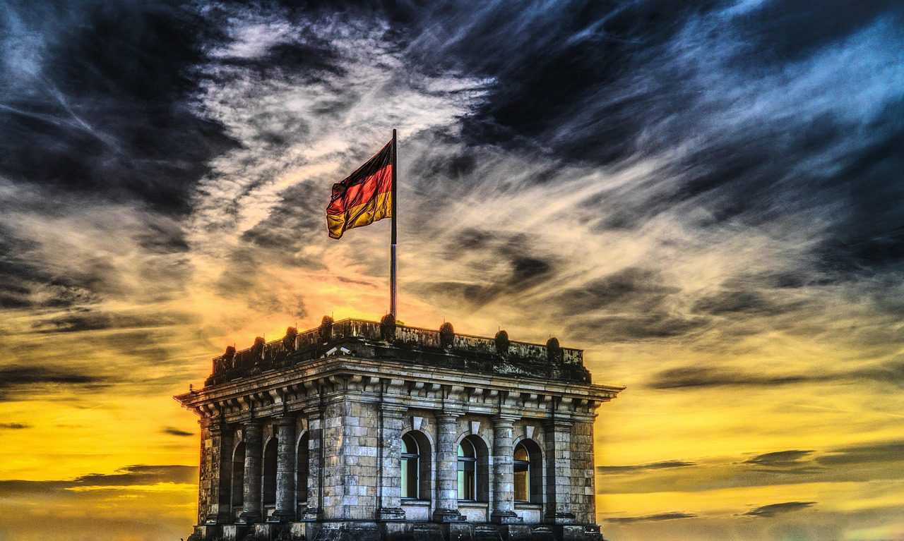 El dinero de la Cuarta Revolución Industrial ya habla cripto alemán