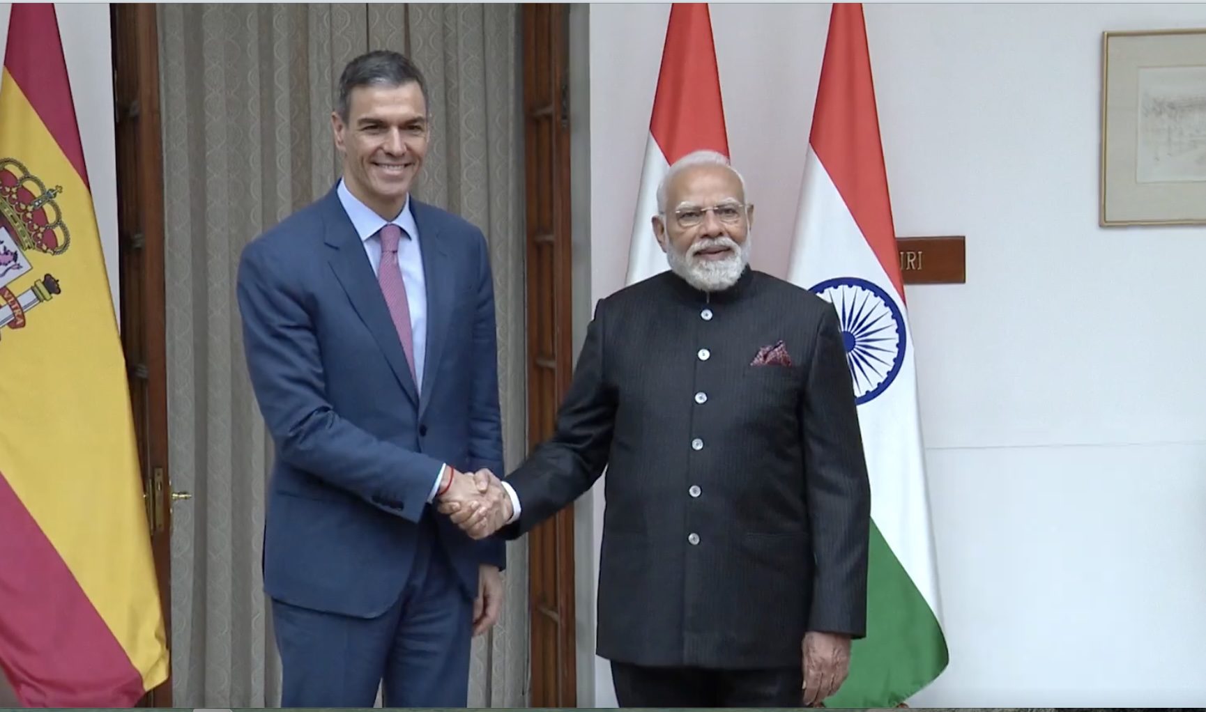 Sánchez, Modi, Macron y Guterres reclaman una IA inclusiva en India