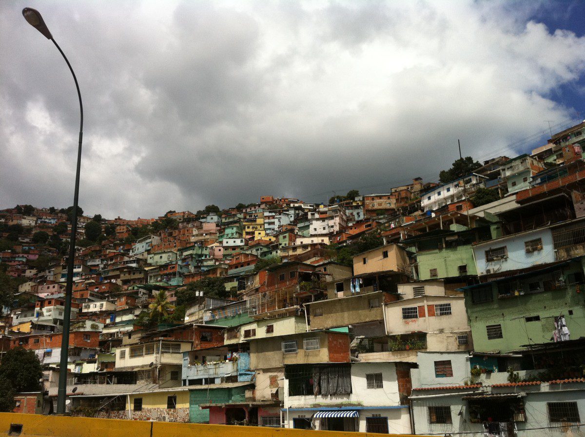 El espejismo de la transición: la escasez de divisas y la persistente inercia inflacionaria golpea a Venezuela