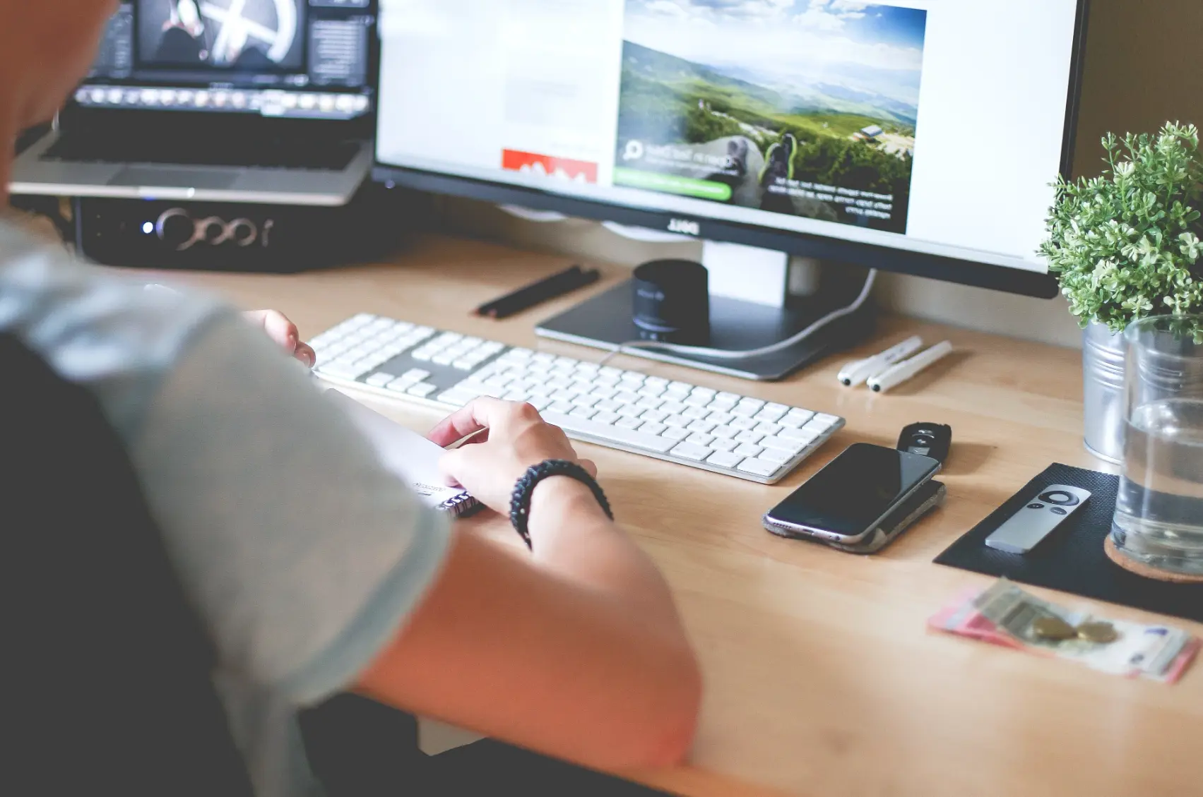 Kagi lanza Small Web en móviles para rescatar la web humana